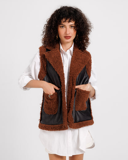 Suede Vest – Effortless Elegance and Comfort