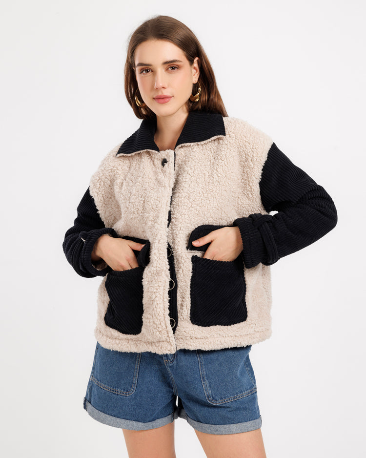  Quilted Velvet Jacket with Pockets – Luxurious Comfort and Style