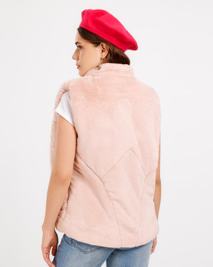 Wool Vest with Faux Fur – Luxurious Warmth and Style