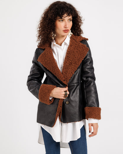 Suede Jacket – Effortless Style and Warmth